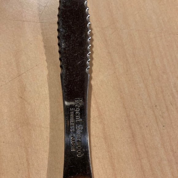 Regent Sherwood Stainless Serrated Bread butter spreader thin style knife 7 inch - Picture 4 of 4